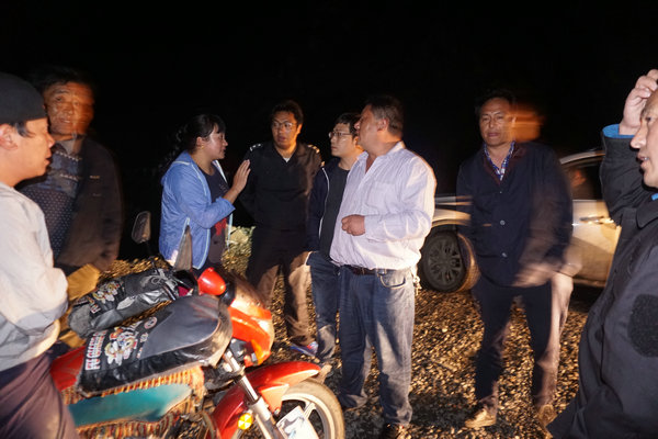 連夜到現場進行災情調查指導救災工作.JPG